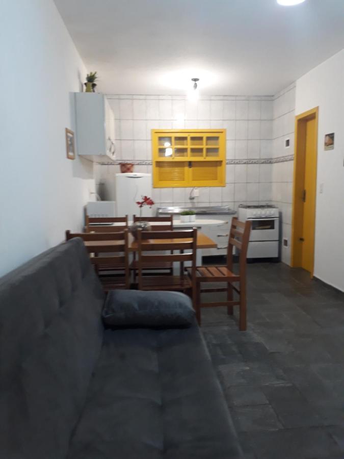 Residencial Colonial Amarelo A 150M Da Praia De Mariscal Aparthotel บอมบินญัส ภายนอก รูปภาพ