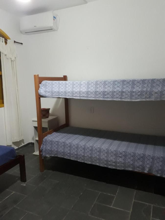 Residencial Colonial Amarelo A 150M Da Praia De Mariscal Aparthotel บอมบินญัส ภายนอก รูปภาพ
