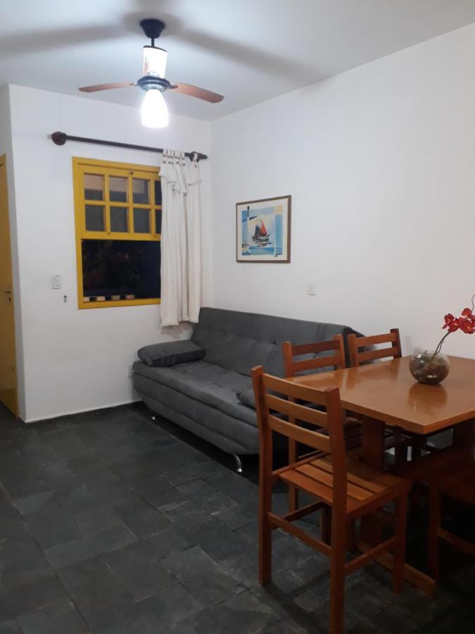 Residencial Colonial Amarelo A 150M Da Praia De Mariscal Aparthotel บอมบินญัส ภายนอก รูปภาพ
