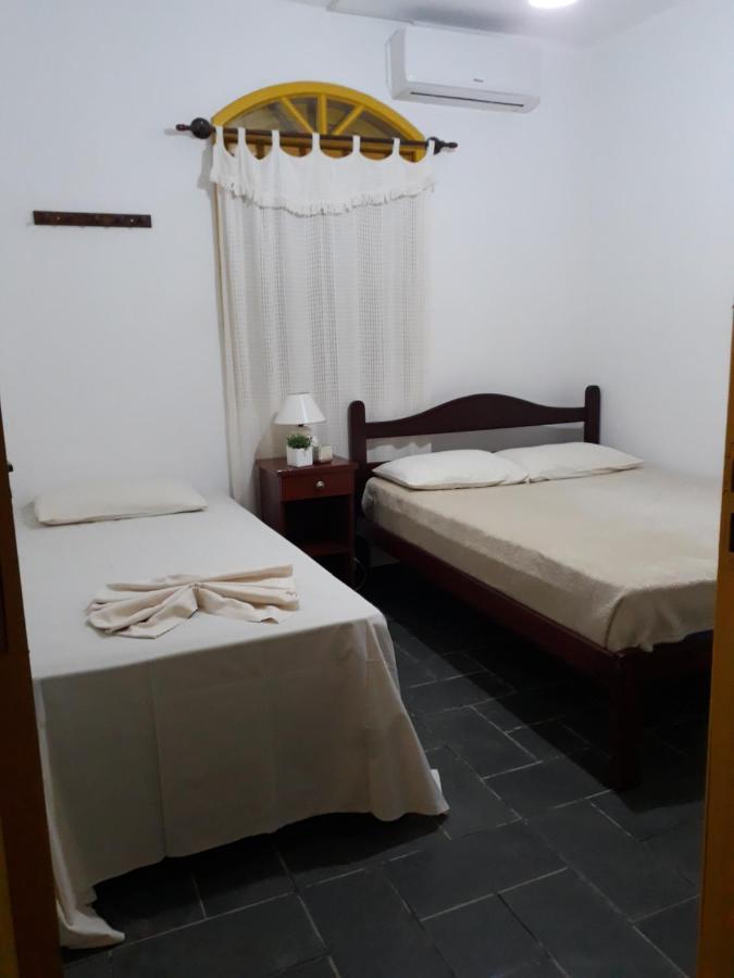 Residencial Colonial Amarelo A 150M Da Praia De Mariscal Aparthotel บอมบินญัส ภายนอก รูปภาพ