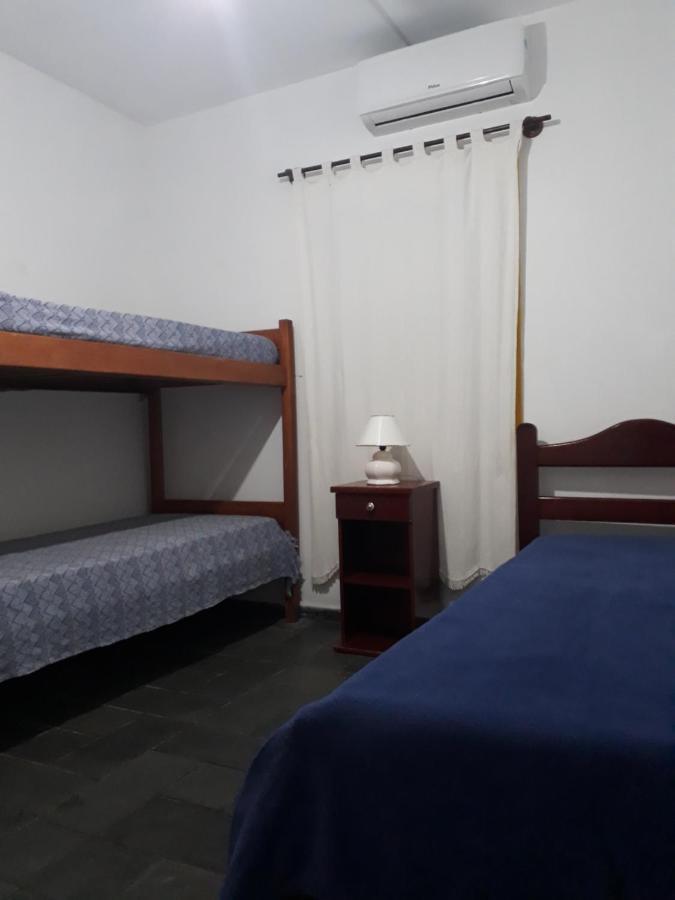 Residencial Colonial Amarelo A 150M Da Praia De Mariscal Aparthotel บอมบินญัส ภายนอก รูปภาพ