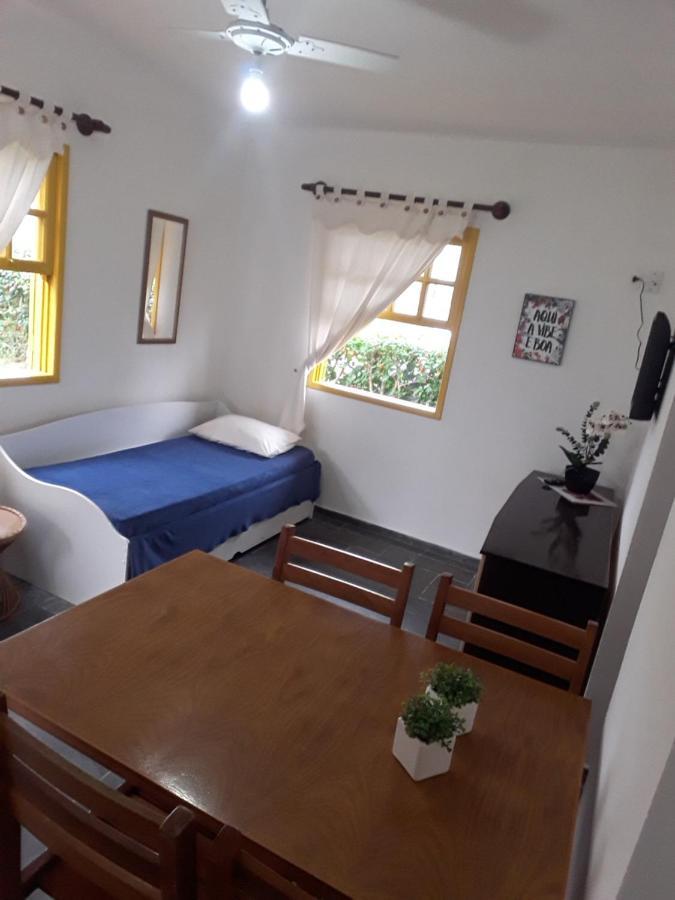 Residencial Colonial Amarelo A 150M Da Praia De Mariscal Aparthotel บอมบินญัส ภายนอก รูปภาพ